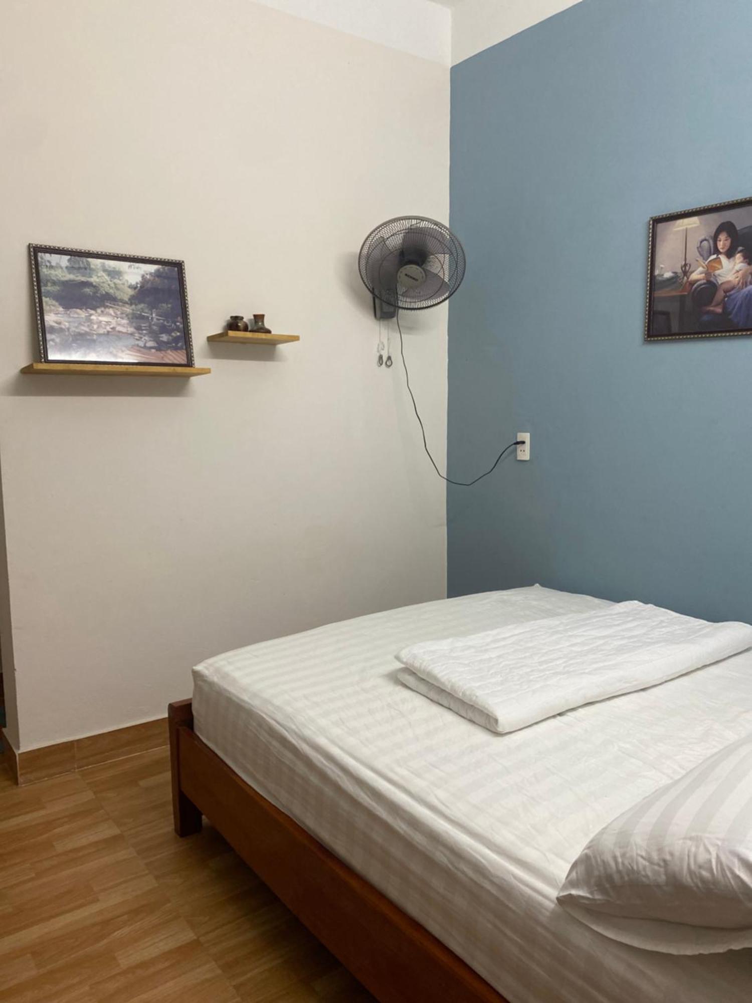Aumori Hostel Донг Хой Екстериор снимка