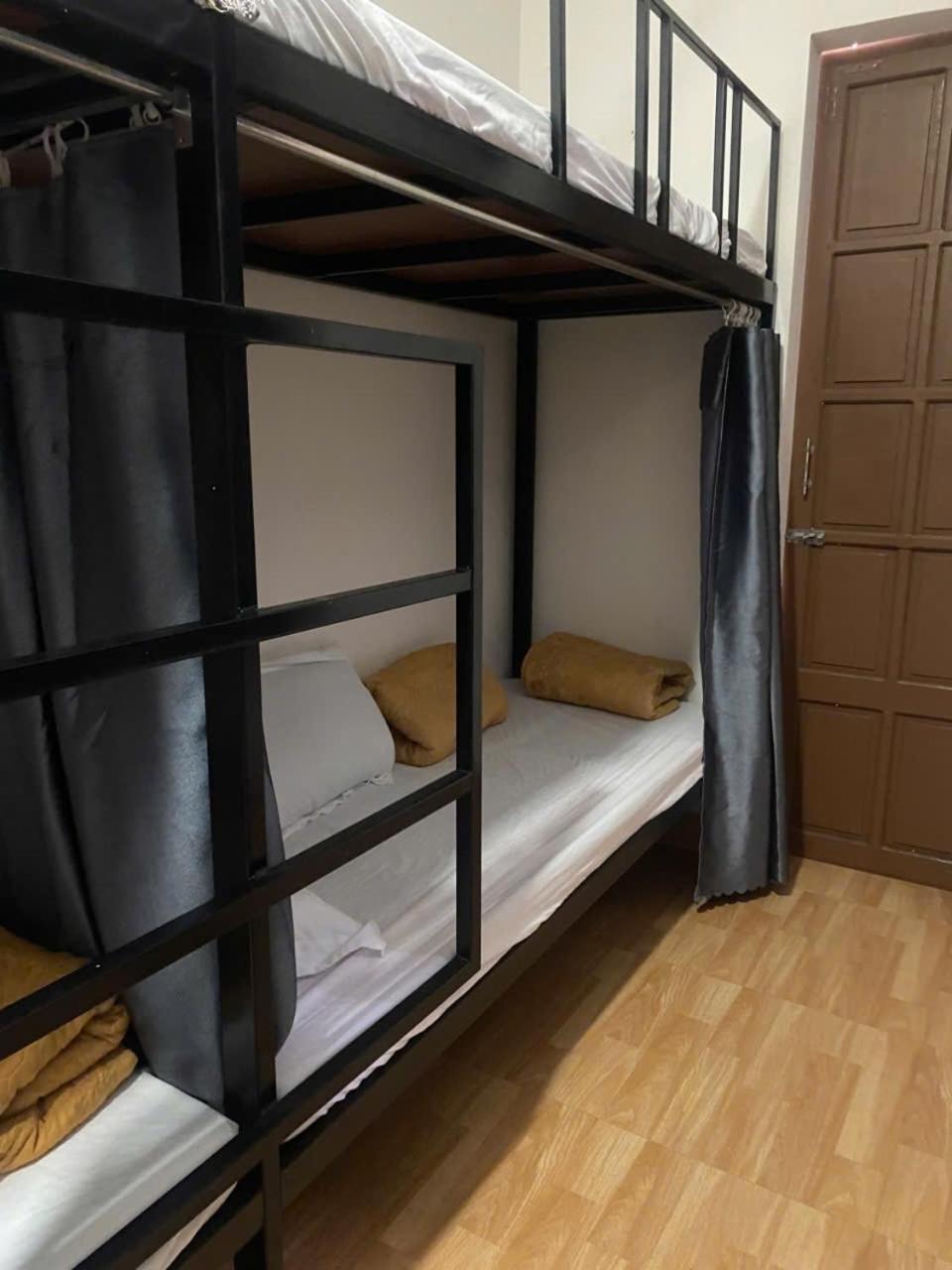 Aumori Hostel Донг Хой Екстериор снимка