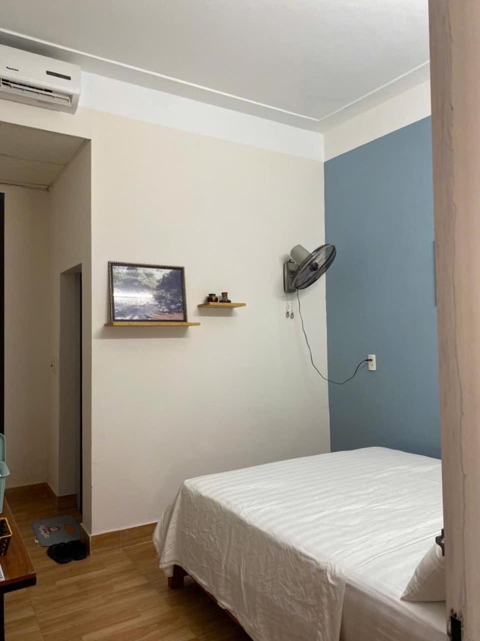 Aumori Hostel Донг Хой Екстериор снимка